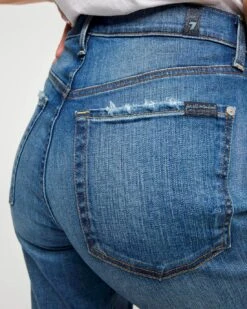 7 For All Mankind High Waist Cropped Straight In Distressed Authentic Light -Sleek Fit Style 1adb86a06ea9f012246a06720878cf01