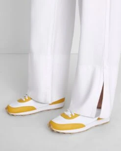 7 For All Mankind Denim Lustre Trouser In Brilliant White -Sleek Fit Style 1dd76ae1573d54370f1cff27eb7132be