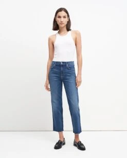 7 For All Mankind High Waist Cropped Straight In Distressed Authentic Light -Sleek Fit Style 26d9bde892a4e768540a2b329fa3914e