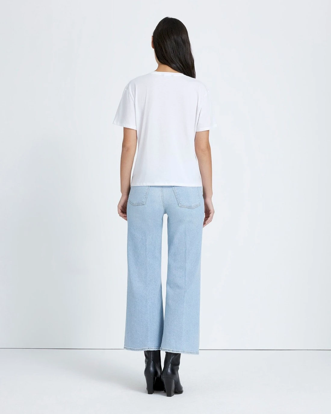 7 For All Mankind V-Neck Tee In White 4 7 For All Mankind V-Neck Tee In White - Image 2