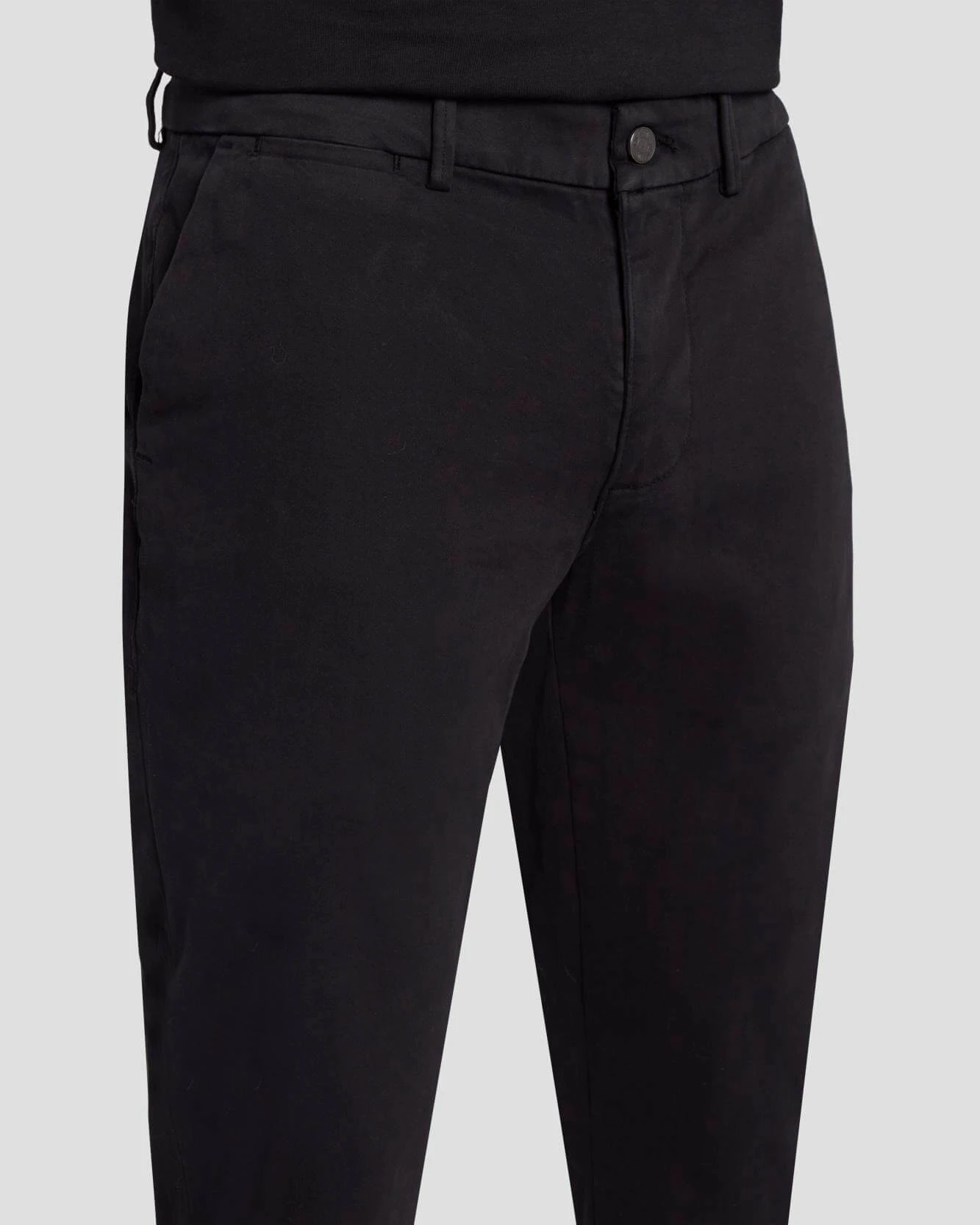 7 For All Mankind Luxe Performance Slimmy Tapered Chino In Black 5 7 For All Mankind Luxe Performance Slimmy Tapered Chino In Black - Image 3