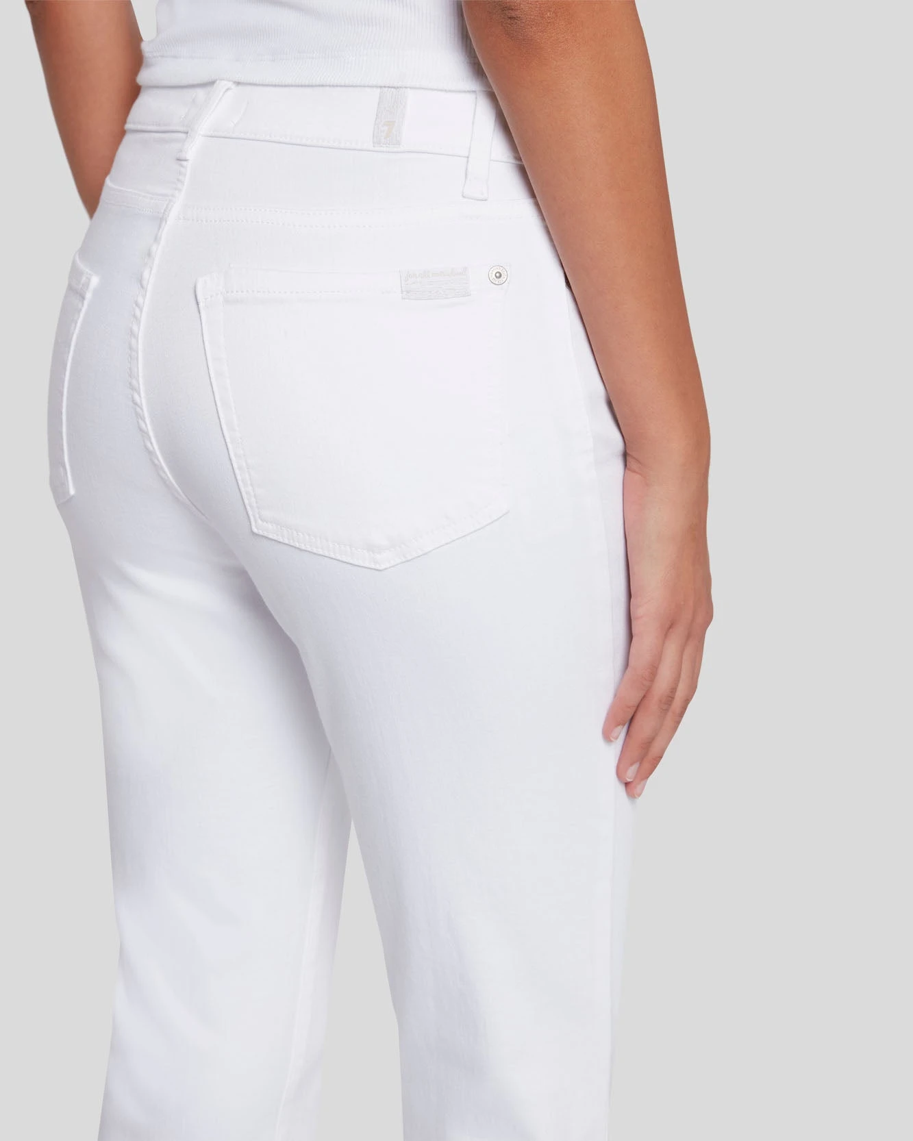 7 For All Mankind Slim Illusion High Waist Slim Kick In Luxe White 7 7 For All Mankind Slim Illusion High Waist Slim Kick In Luxe White - Image 5