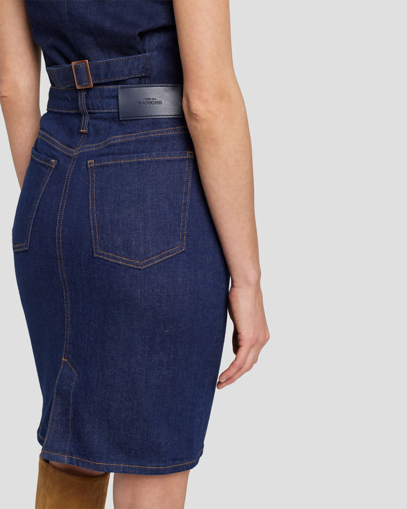 7 For All Mankind Easy Pencil Skirt In Magnolia 7 7 For All Mankind Easy Pencil Skirt In Magnolia - Image 5