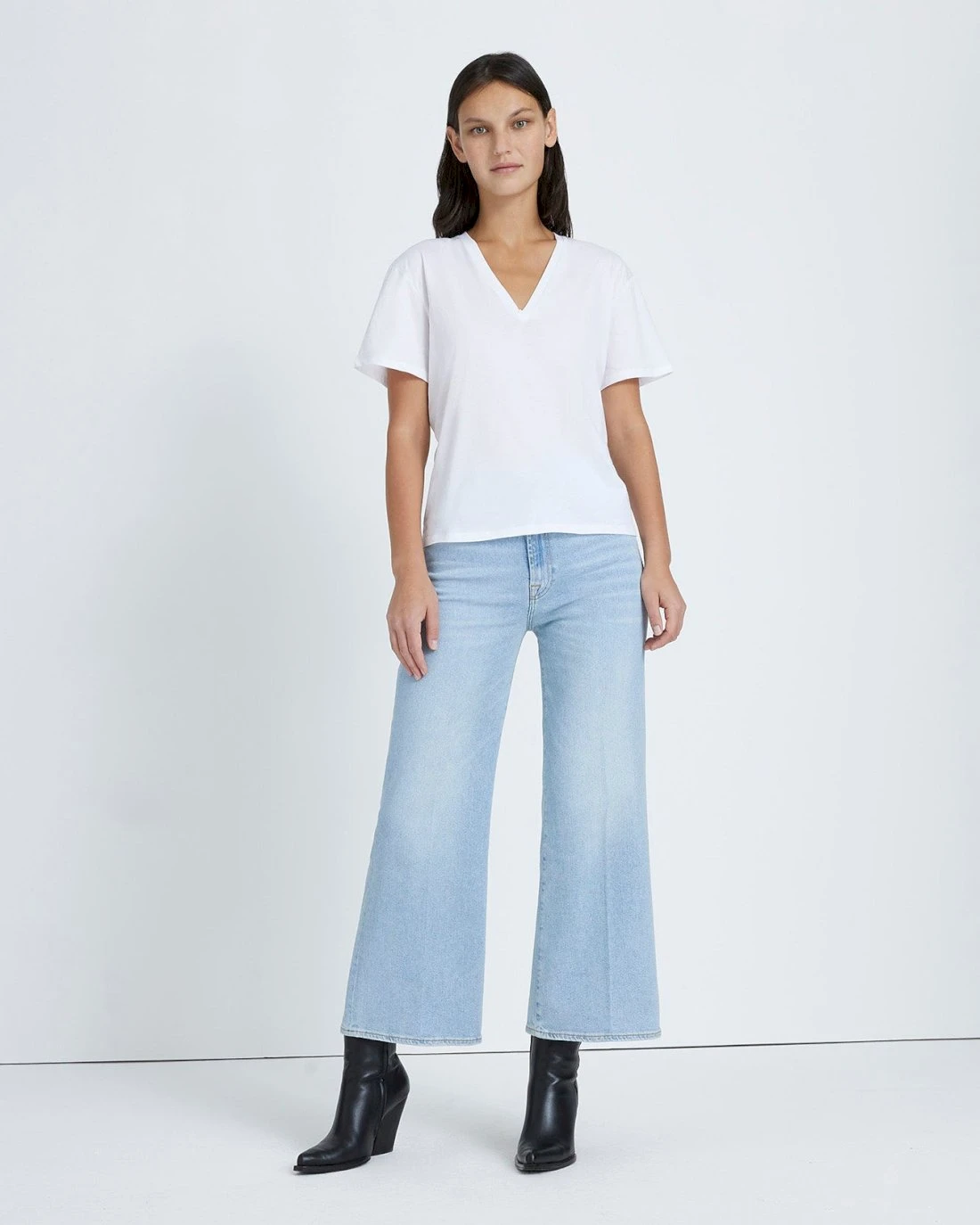 7 For All Mankind V-Neck Tee In White 5 7 For All Mankind V-Neck Tee In White - Image 3